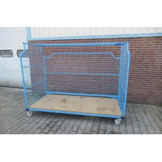 Meubeltransportwagen vloer 236cm x 110cm. Gebruikt.